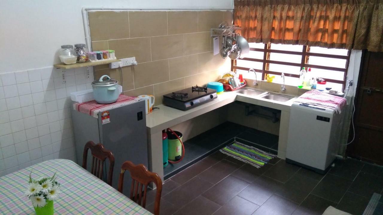 Homestay Rgee Kuantan Eksteriør billede